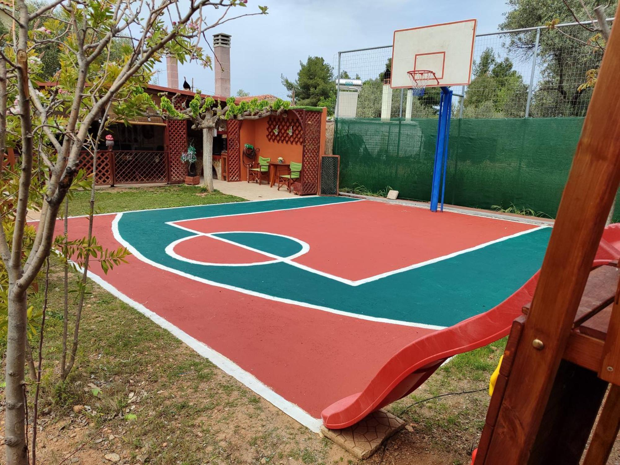 George's Family Friendly Maisonette With Great Exterior Villa Drosia (Central Greece)